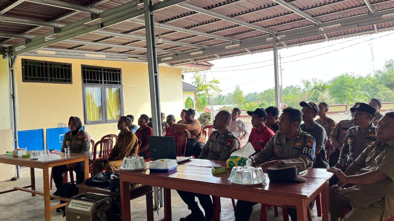 Dalam Rangka Hari Bhayangkara ke-80 Tahun 2026, Kapolres Bengkulu Utara Nobar Piala Dunia Bersama Masyarakat