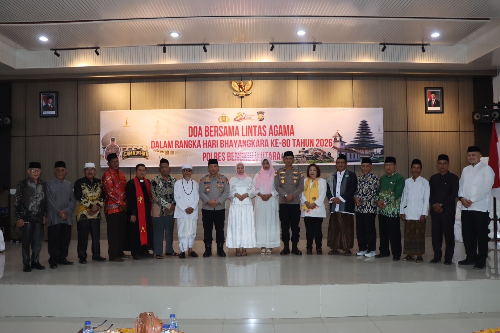 Perkokoh Toleransi di Hari Bhayangkara ke-80, Polres Bengkulu Utara Gelar Doa Lintas Agama dan Bakti Sosial